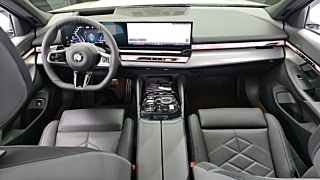 BMW 5-SERIES G60 2025