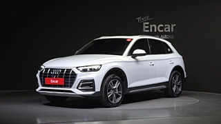 AUDI Q5 FY  45 TFSI Quattro 2021