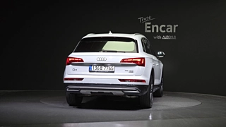 AUDI Q5 FY  45 TFSI Quattro 2021
