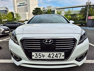 HYUNDAI LF SONATA HYBRID 2016