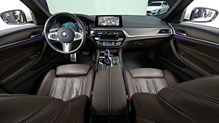 BMW 5-SERIES G30 2019