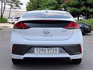 HYUNDAI IONIQ HYBRID 2019