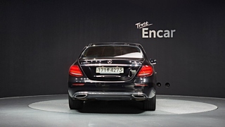 MERCEDES BENZ E-CLASS W213 2020