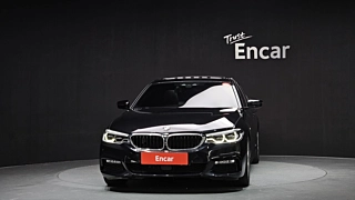 BMW 5-SERIES G30 2017