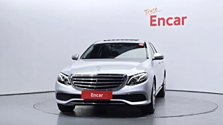 MERCEDES BENZ E-CLASS W213 2017