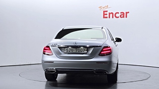 MERCEDES BENZ E-CLASS W213 2017