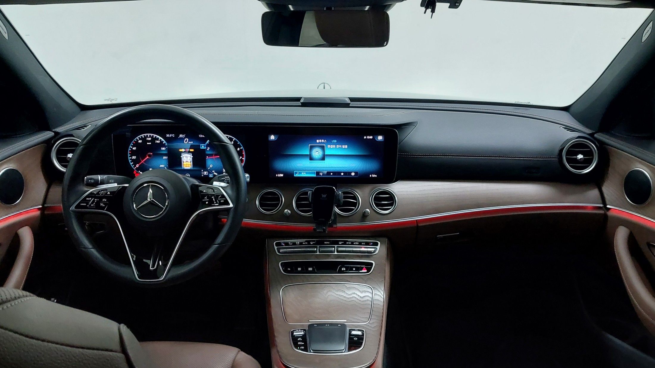 MERCEDES BENZ E-CLASS W213 2021