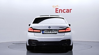 BMW 5-SERIES G30 2021