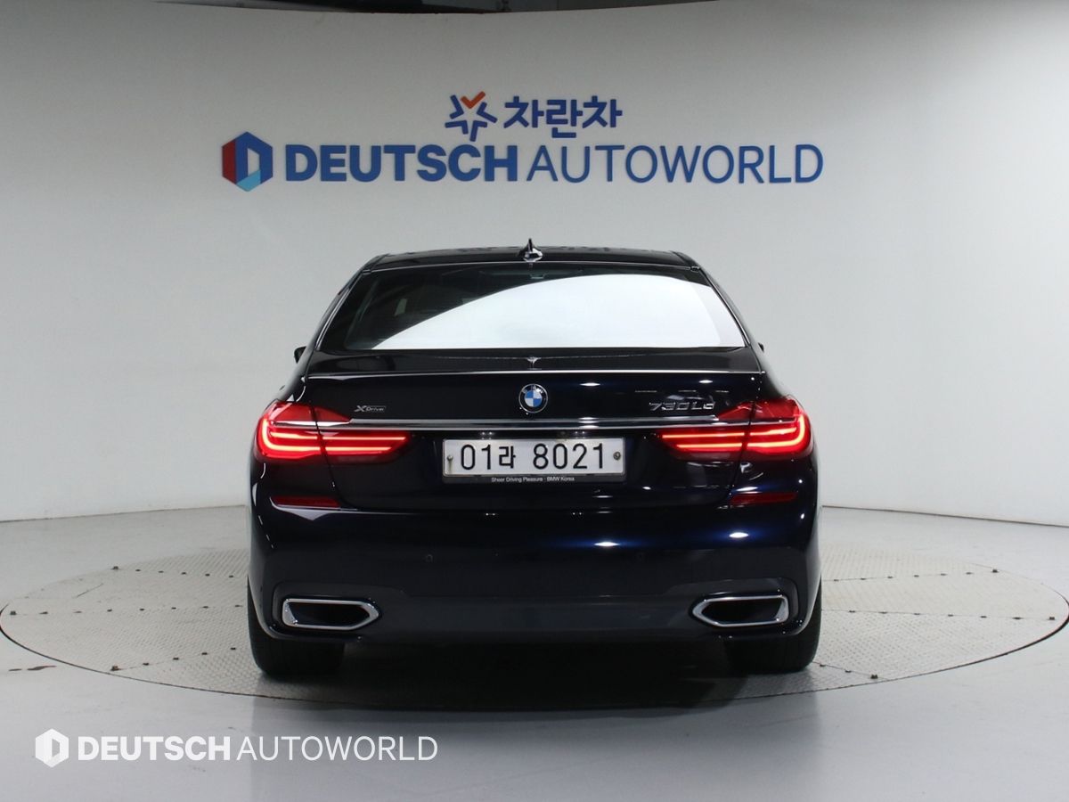 BMW 7-SERIES G11 2018