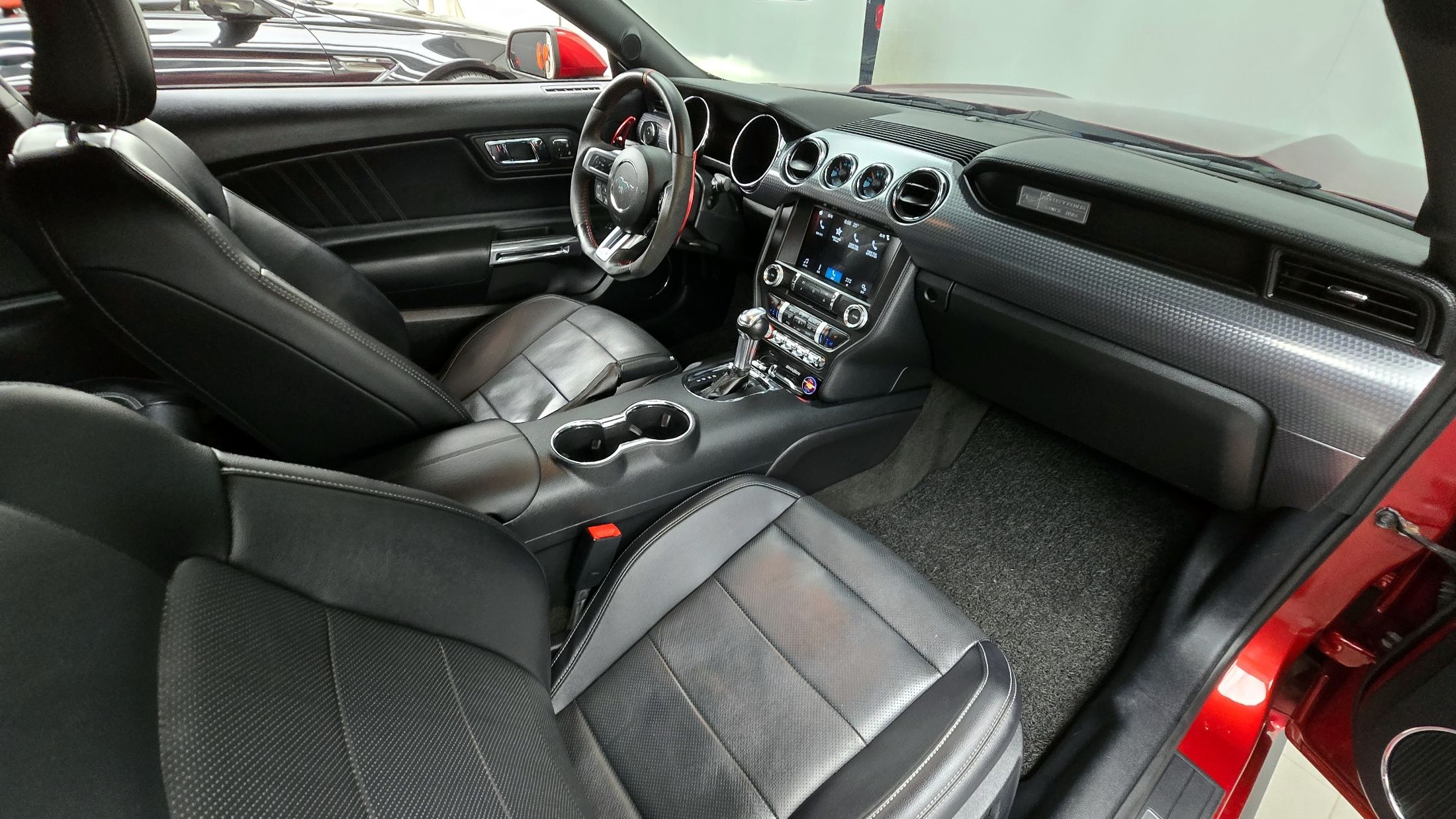 FORD MUSTANG 2016
