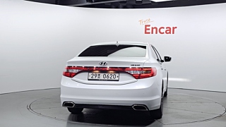 HYUNDAI GRANDEUR HG 2016
