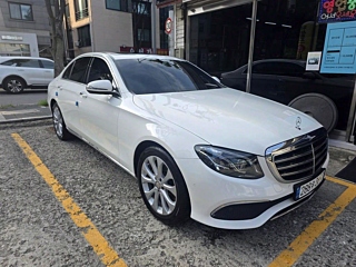 MERCEDES BENZ E-CLASS W213 2016