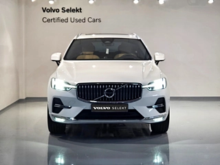 VOLVO XC60 2025