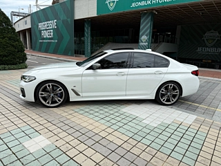 BMW 5-SERIES G30 2022