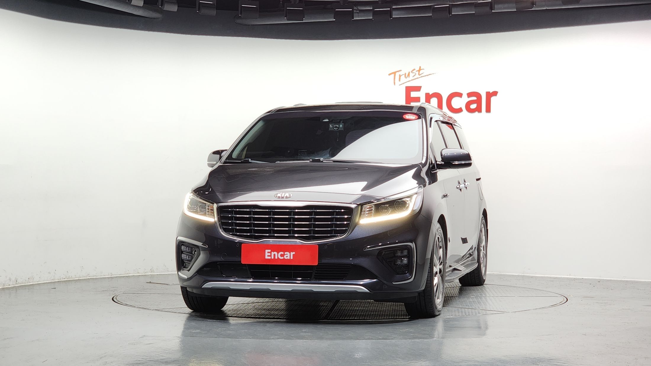 KIA CARNIVAL 2018