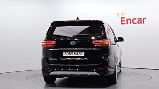 KIA CARNIVAL 2018
