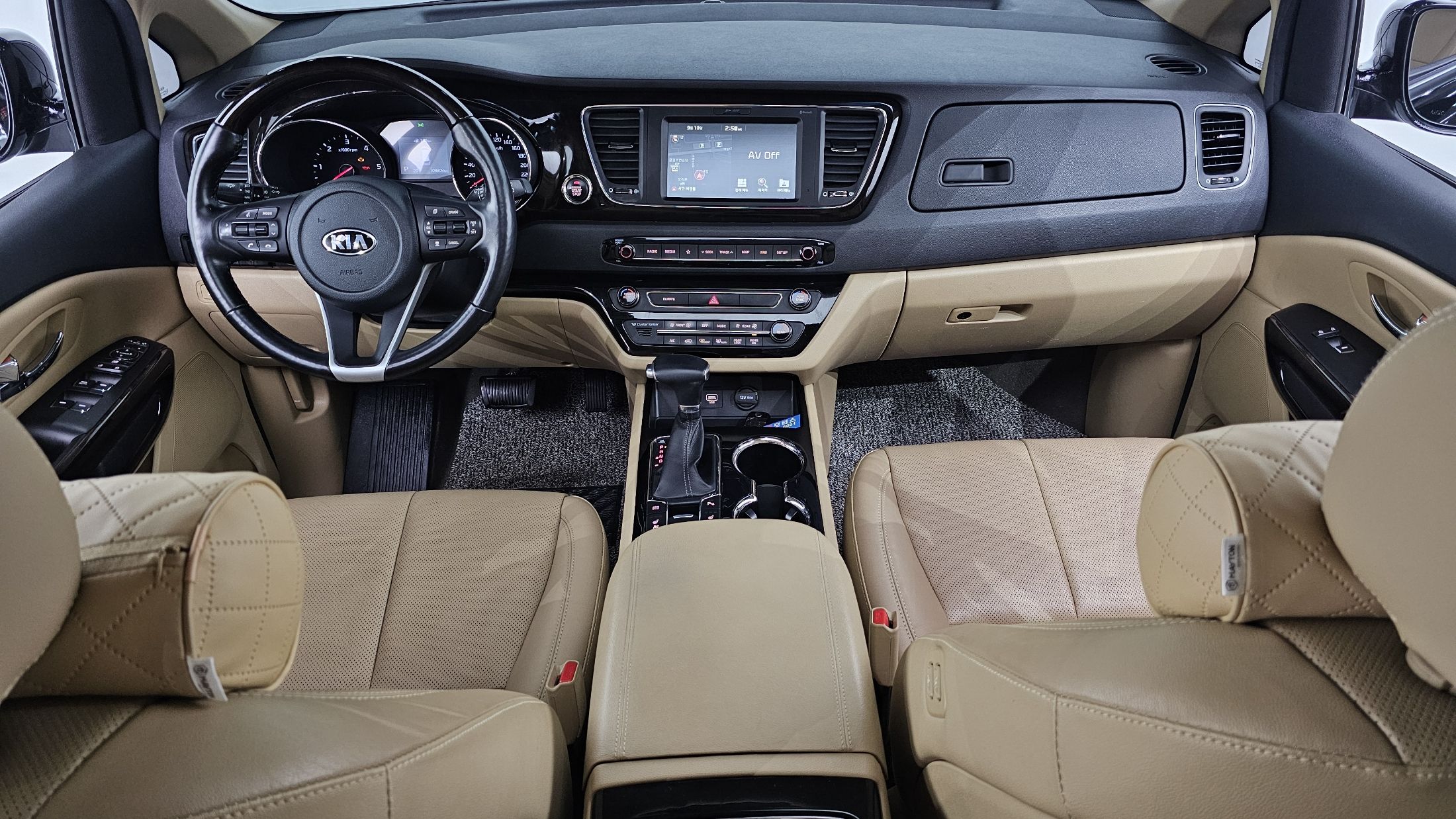 KIA CARNIVAL 2018