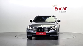 MERCEDES BENZ E-CLASS W213 2016