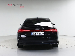 AUDI A7 4K 2024