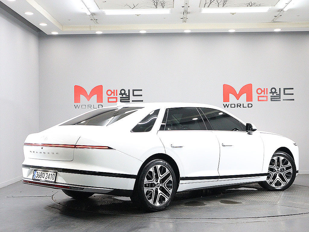 HYUNDAI GRANDEUR HYBRID GN7 2023