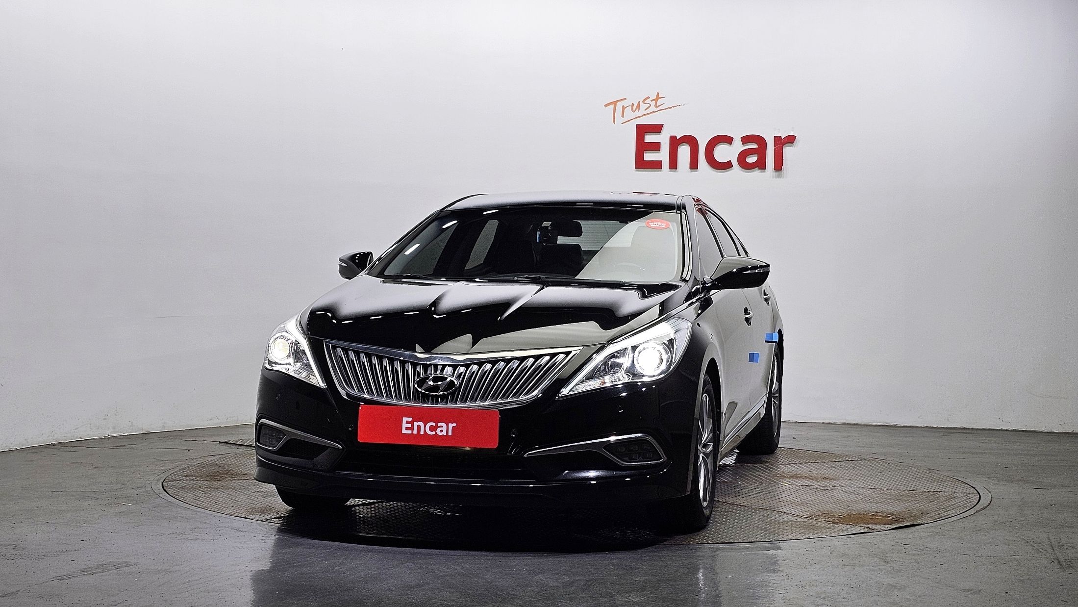 HYUNDAI GRANDEUR HG 2016