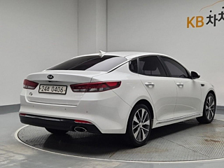 KIA K5 2016