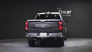 DODGE RAM PICK UP  5.7 2021