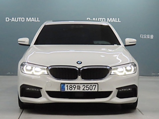 BMW 5-SERIES G30 2019