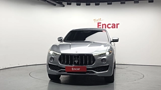MASERATI LEVANTE  2021