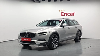 VOLVO V90 CROSS COUNTRY  B6  AWD 2023