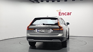 VOLVO V90 CROSS COUNTRY  B6  AWD 2023