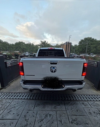 DODGE RAM PICK UP  5.7 2019