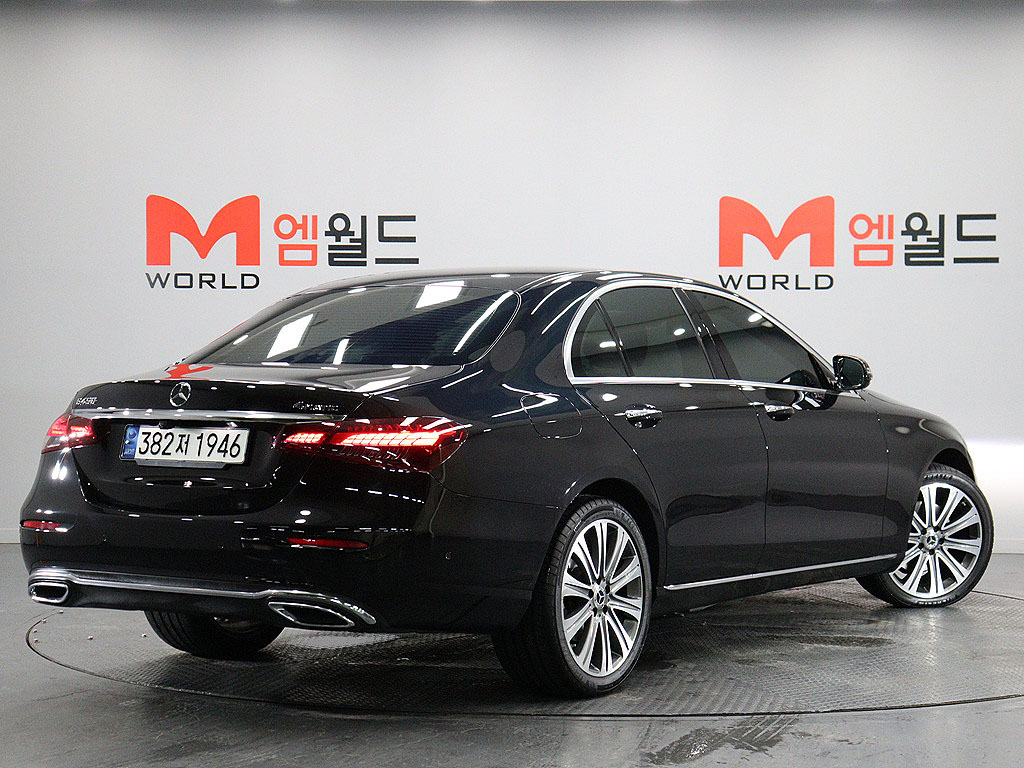 MERCEDES BENZ E-CLASS W213 2021