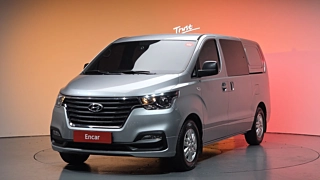 HYUNDAI STAREX GRAND  Van 5 Seater 2020