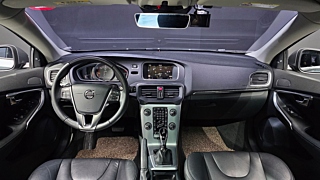 VOLVO V40  D3 2018