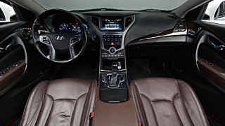 HYUNDAI GRANDEUR HG 2016