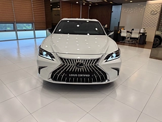 LEXUS ES300H 2025