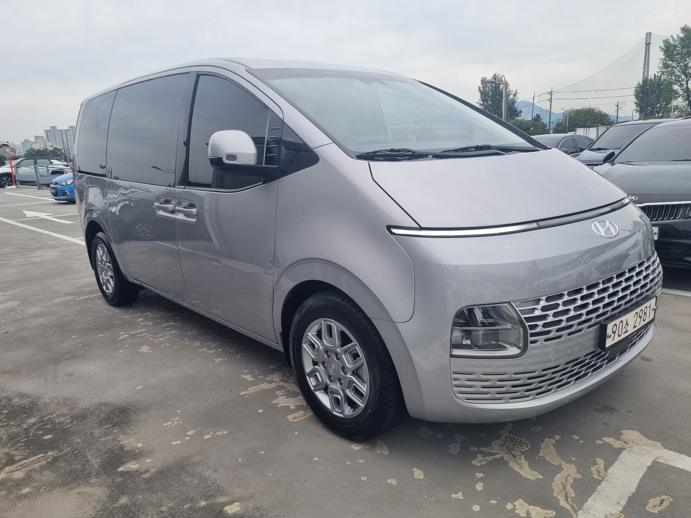 HYUNDAI STARIA 2021