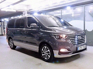 HYUNDAI STAREX GRAND  Urban 9 Seater 2020