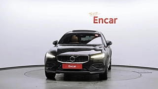 VOLVO V60 CROSS COUNTRY  2 GENERATION B5  AWD 2022