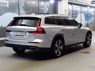 VOLVO V60 CROSS COUNTRY 2020