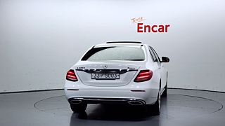 MERCEDES BENZ E-CLASS W213 2018
