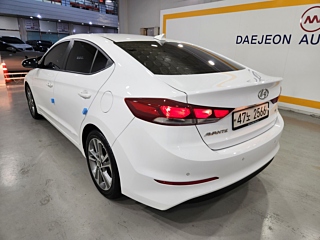 HYUNDAI AVANTE AD 2018