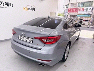 HYUNDAI SONATA LF 2016