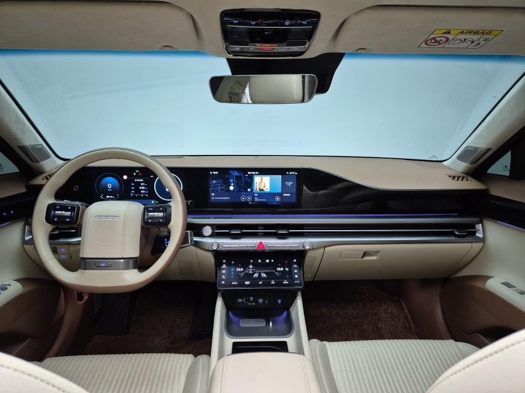 HYUNDAI GRANDEUR GN7 2023