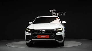 AUDI Q8 4M 2021