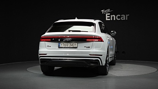 AUDI Q8 4M 2021