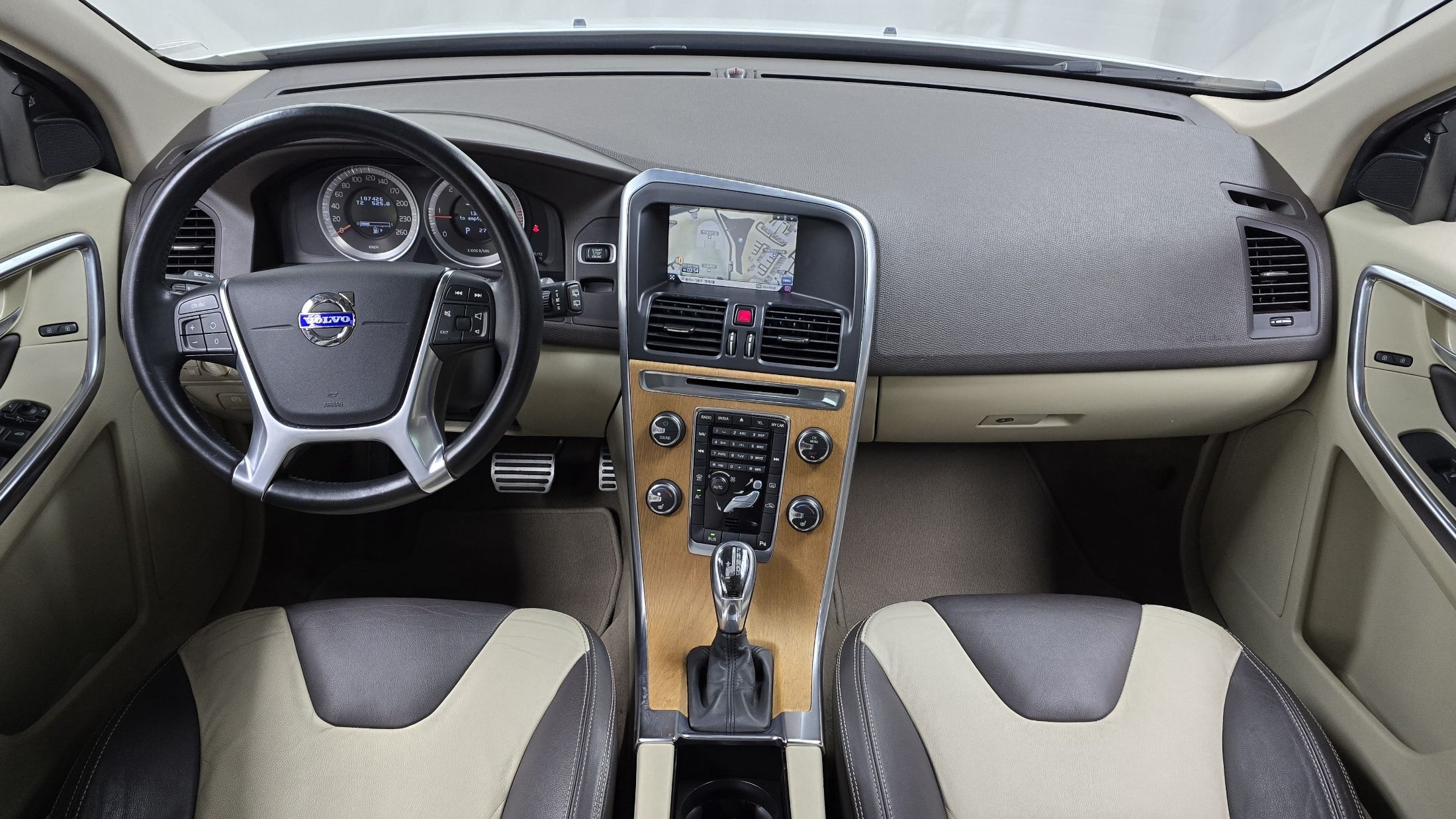 VOLVO XC60 2013