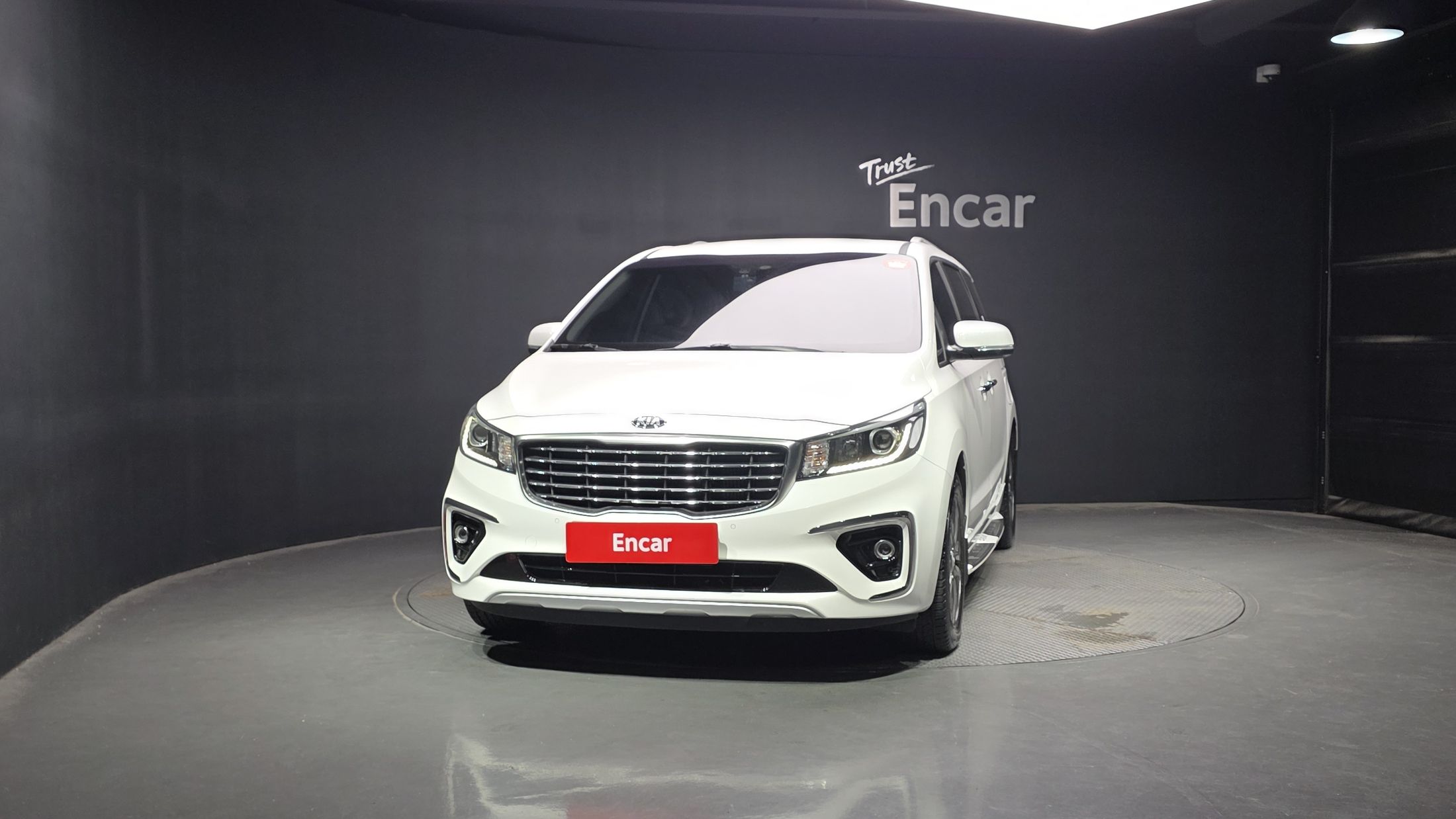 KIA CARNIVAL 2018