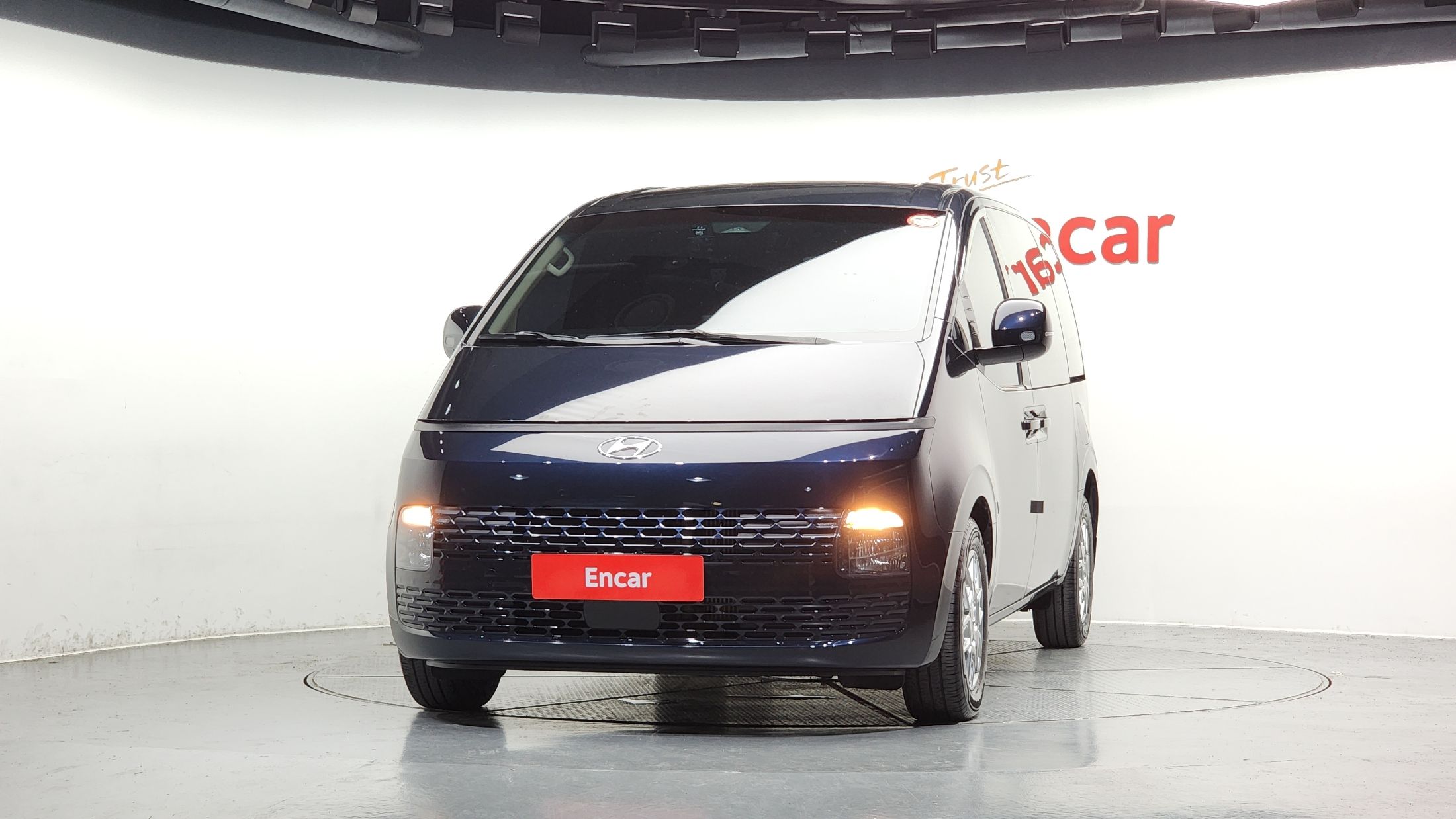 HYUNDAI STARIA 2023